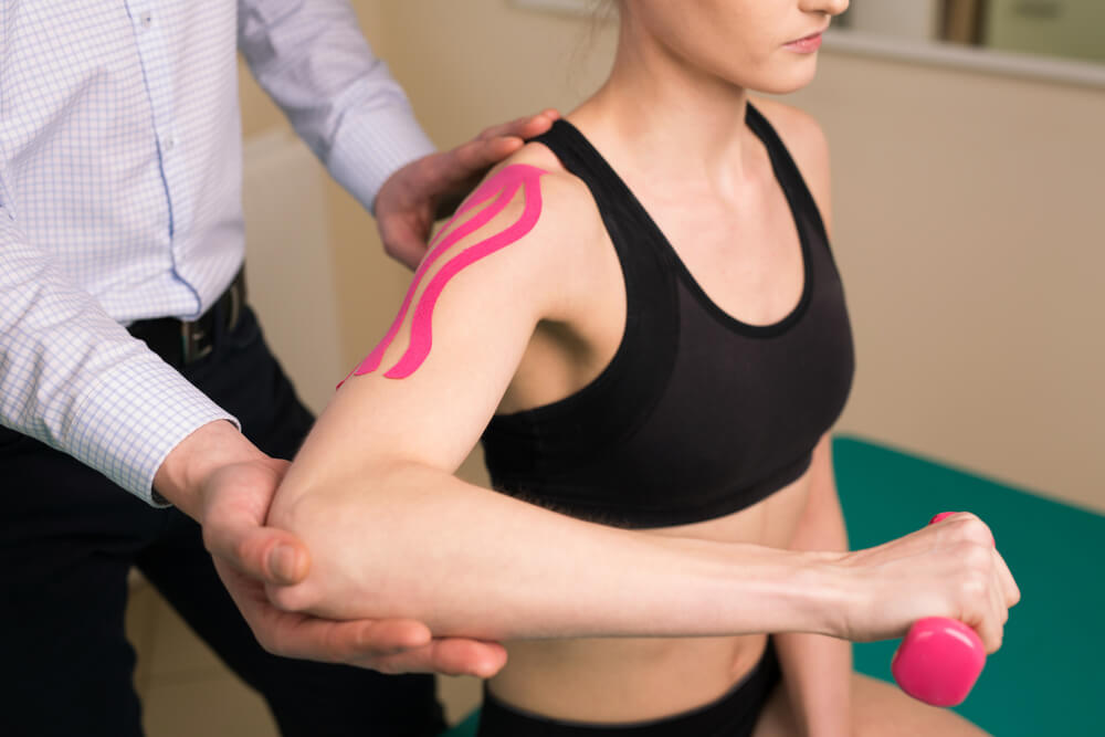 Why athletes need a physical therapist for sports therapy