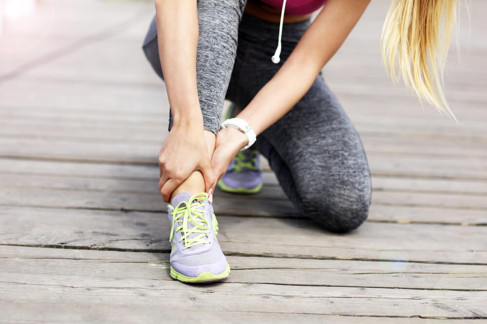 Causes of Ankle Pain Without Injury | Continuum Wellness