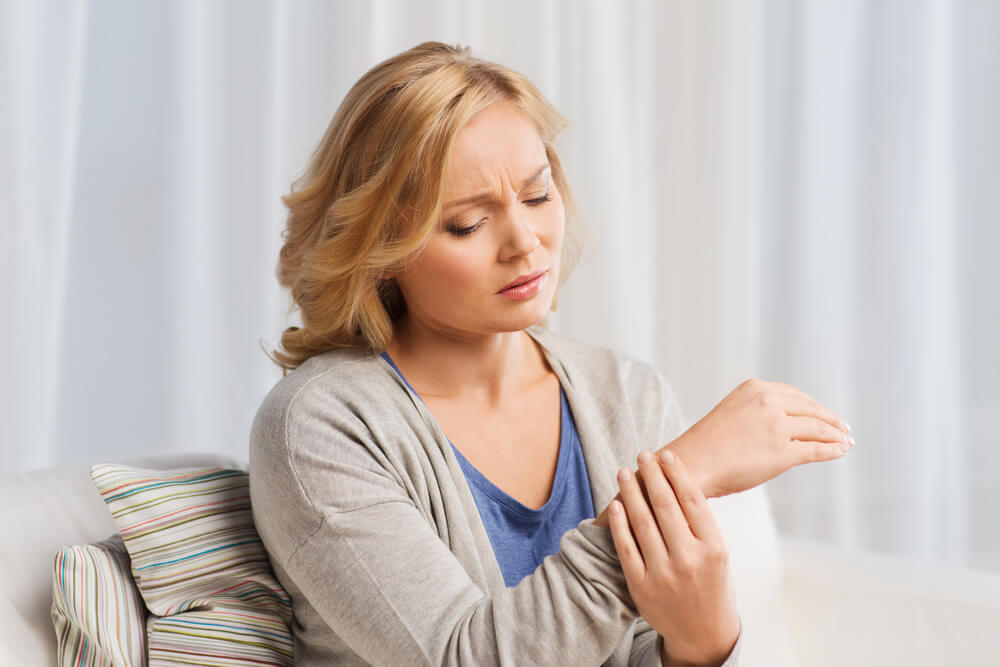 Three reasons you might have wrist pain with no swelling
