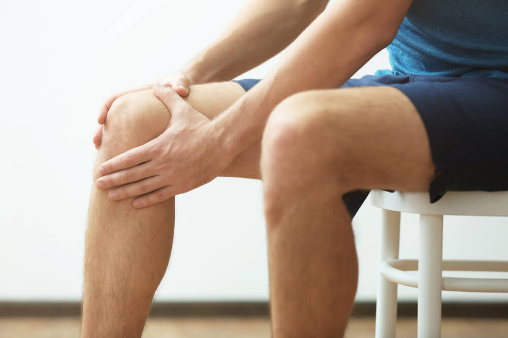 What can my physical therapist do to reduce how long an MCL sprain lasts? shutterstock 596829263 how long do mcl sprains last