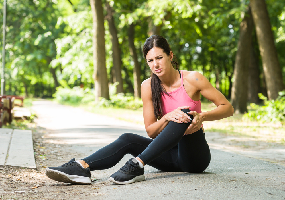 Why are my tight hamstrings causing knee pain and how can physical therapy help? shutterstock 666664684 tight hamstrings knee pain